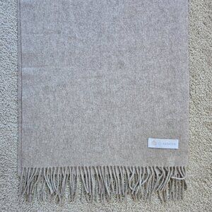 NWOT Babaton Cashmere Scarf Oatmeal Tan